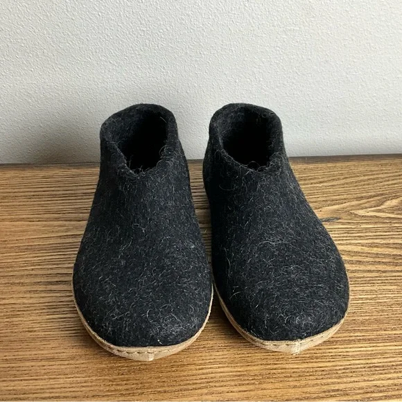 Glerups Charcoal Wool Slippers, New in Box - Picture 7 of 12